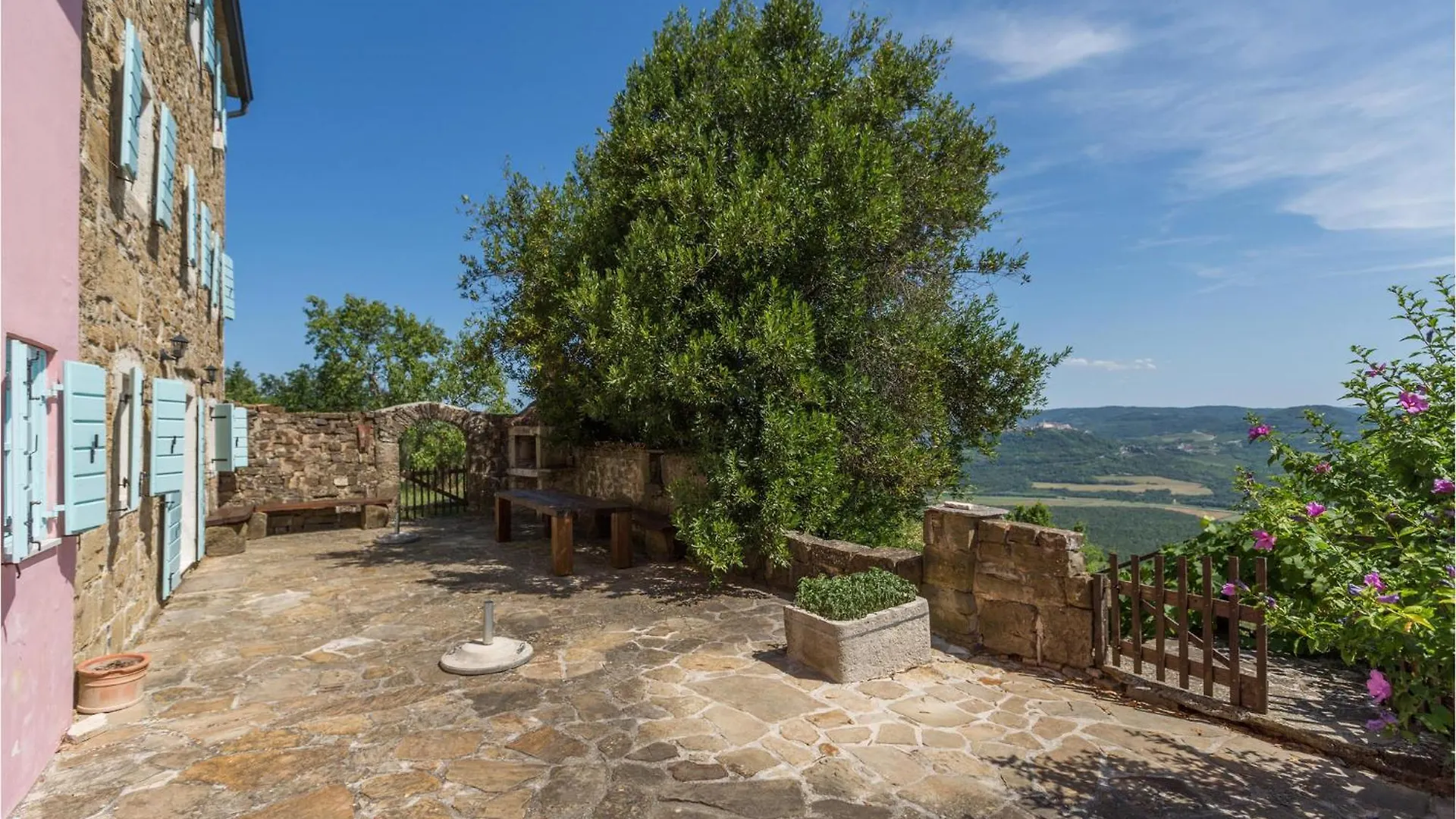Nice Home In Oprtalj 0*,